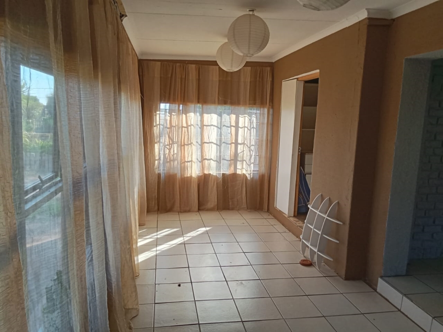 4 Bedroom Property for Sale in Randlespark North West